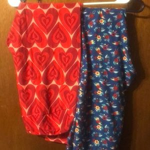 TWO Lularoe TC Tall & Curvy Leggings.